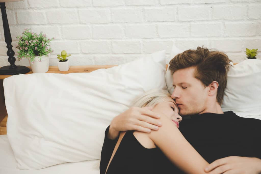 99 Ways to Show Love and Affection to Your Partner: Simple, Romantic Ideas for Couples