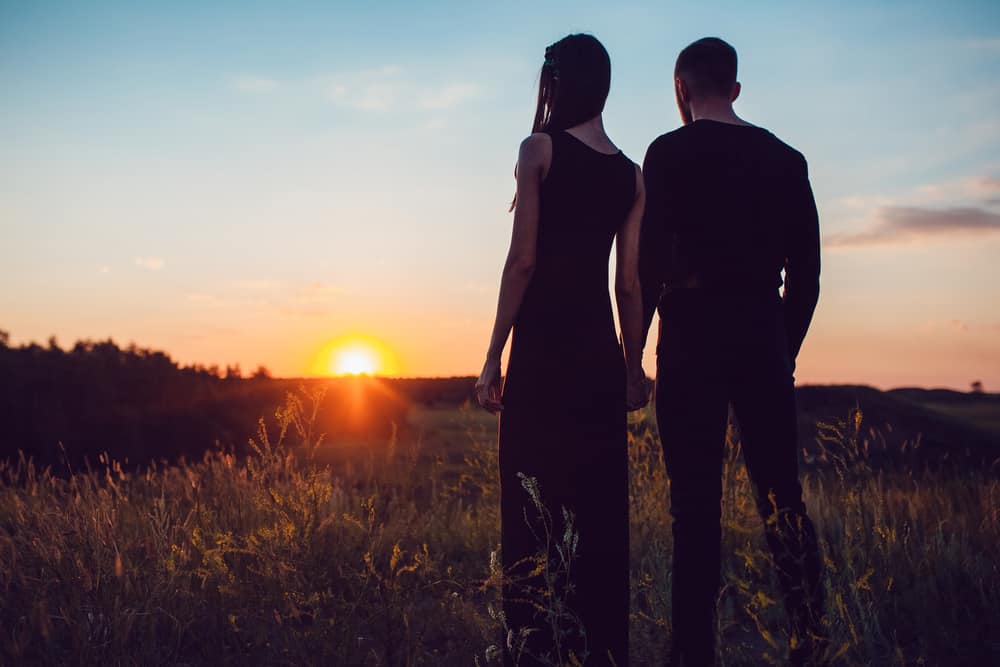 How to Fall Back in Love with Your Partner: Tips from 10+ Years of Marriage