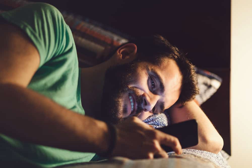 65 Good Night Messages for Him: Cute Texts Your Man Will Love